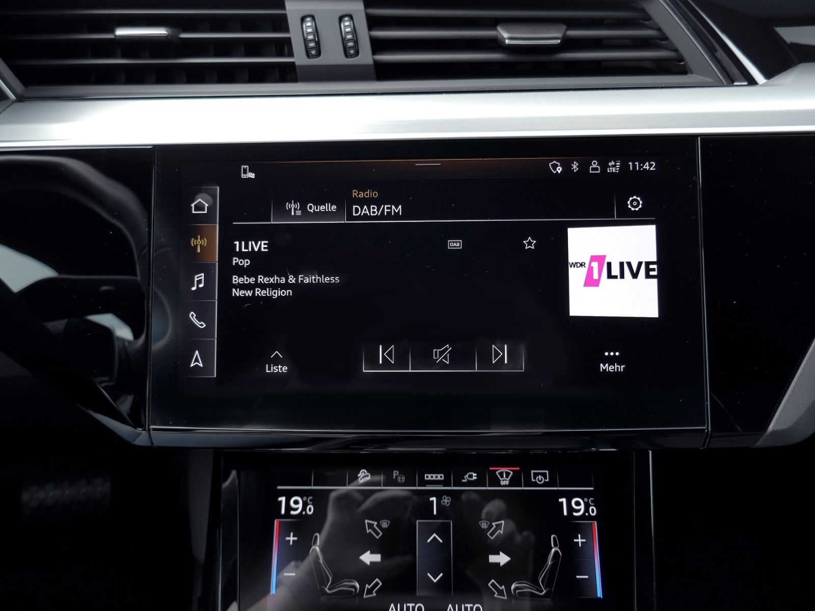Fahrzeugabbildung Audi e-tron Sportback advanced 55 quattro | LED AHK