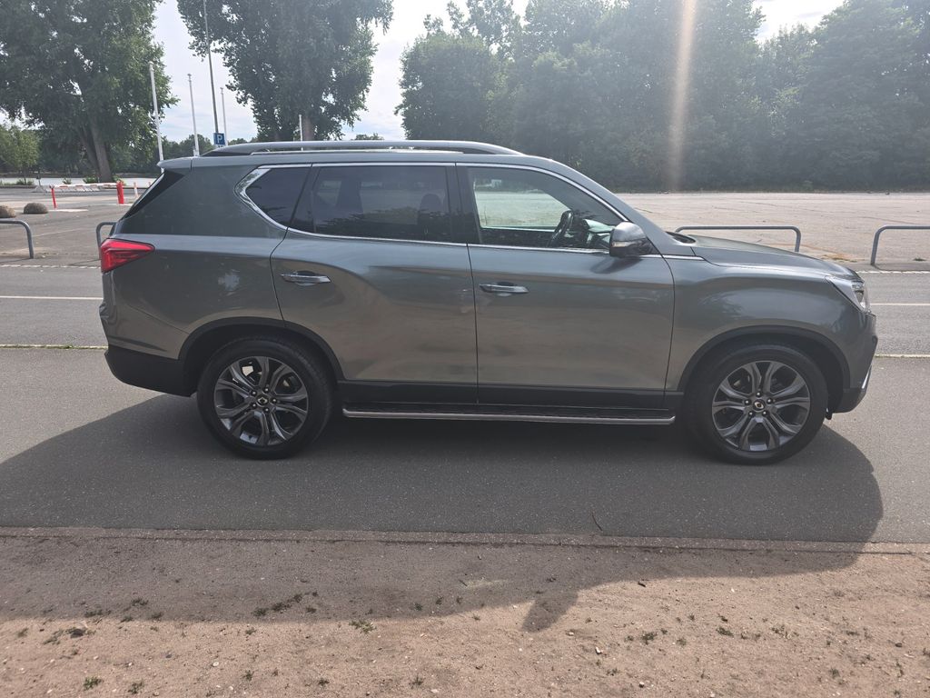 Image of Ssangyong REXTON