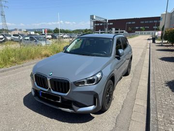 BMW X1 - 1