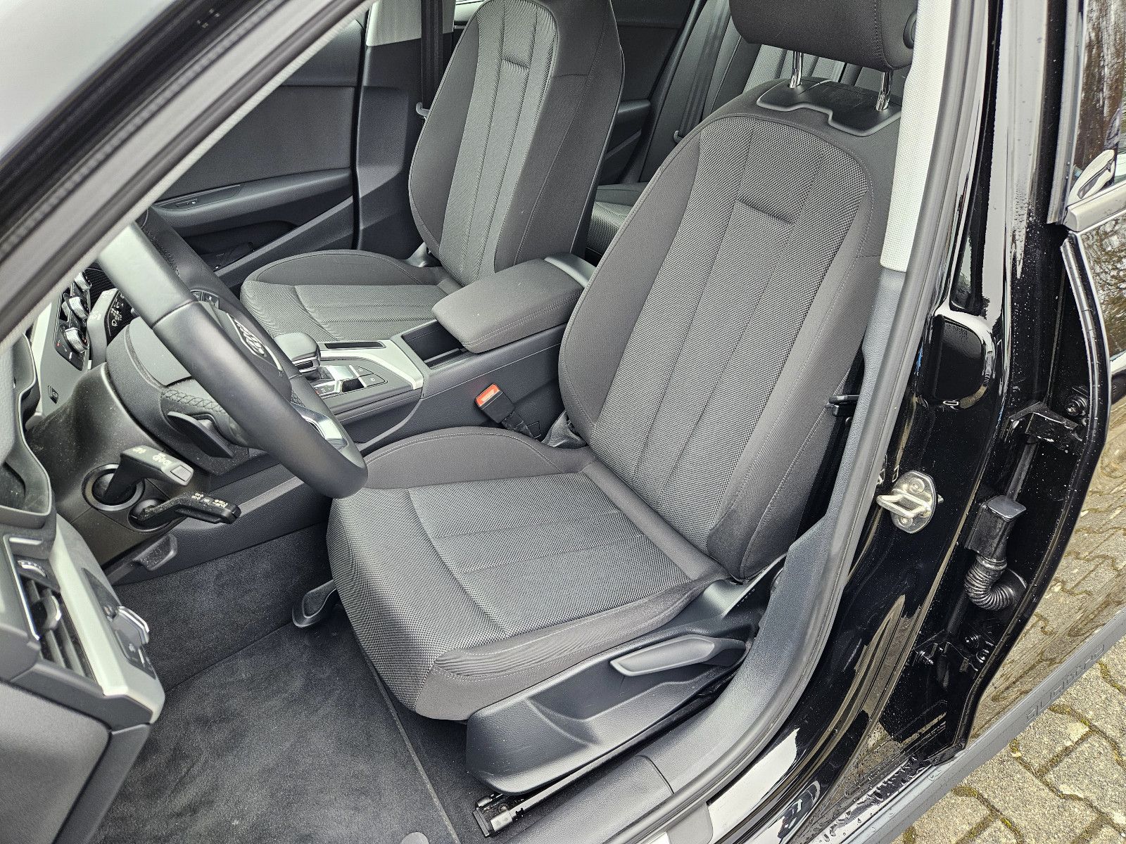 Audi A4 Allroad AHK elektr. Gepäck LED foto 11