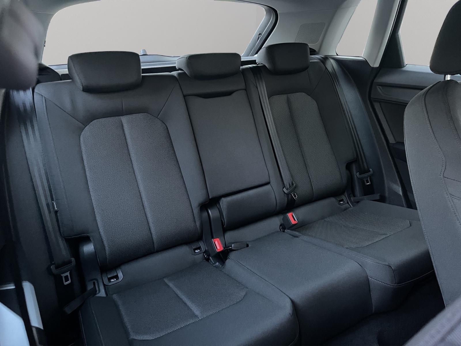 Audi Q3 35 2,0 TDI AUTOM. NAVI LED VIRTUAL GARANTIE, миниатюра 24