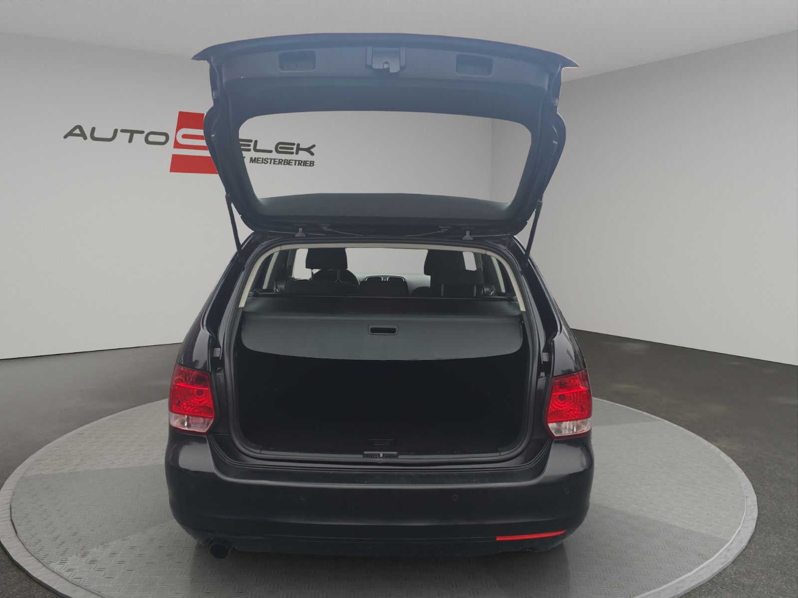 Fahrzeugabbildung Volkswagen Golf VI Variant Trendline INSPEKTION TÜV NEU