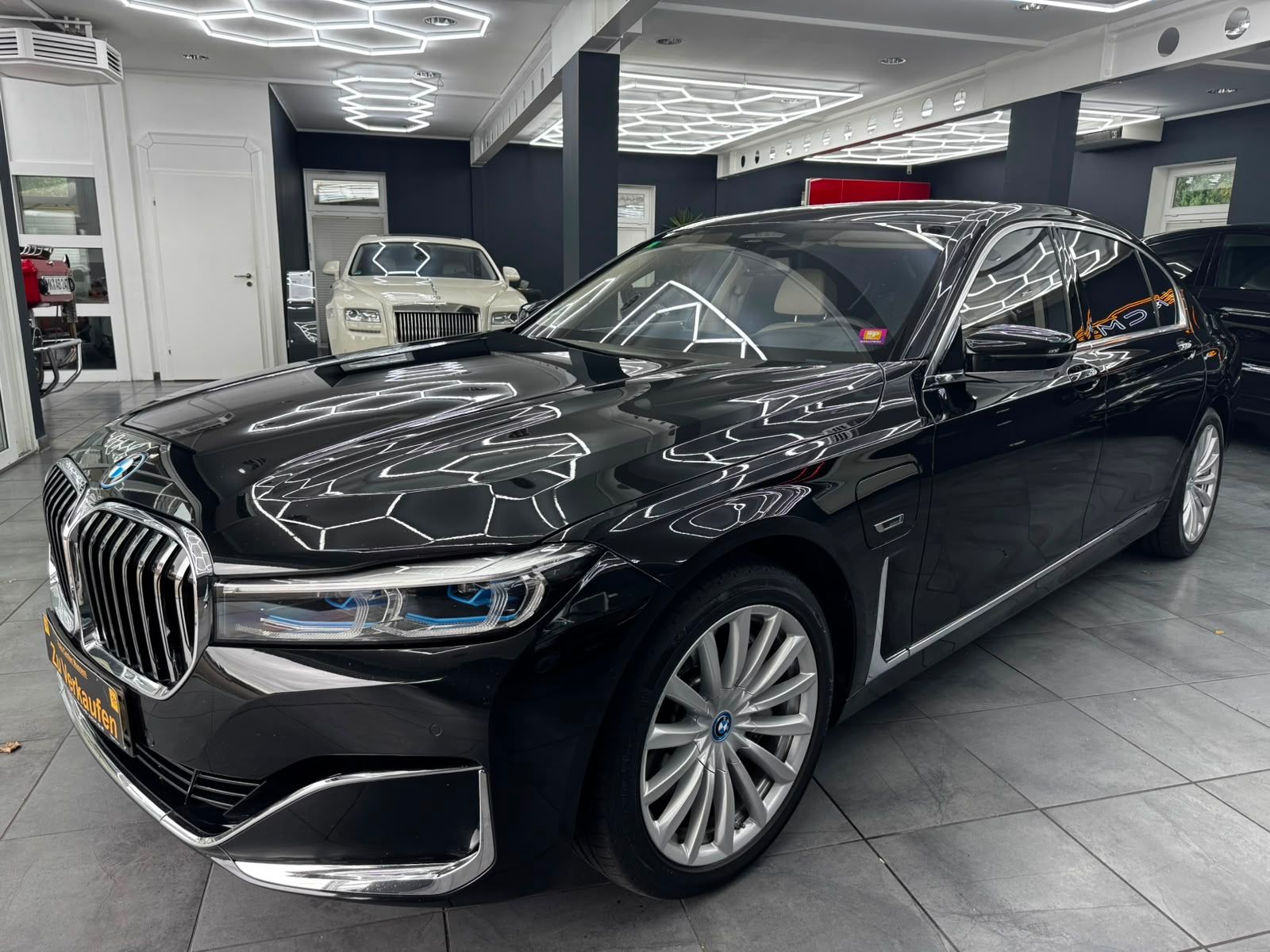 BMW 745L e xDrive Executiv*Pano*4xElek.Sitze*H&amp;K*HuD