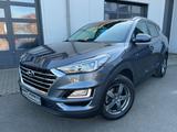 Hyundai Tucson Style 2WD Navi Kamera - Hyundai TUCSON Style mit Benzin-Antrieb