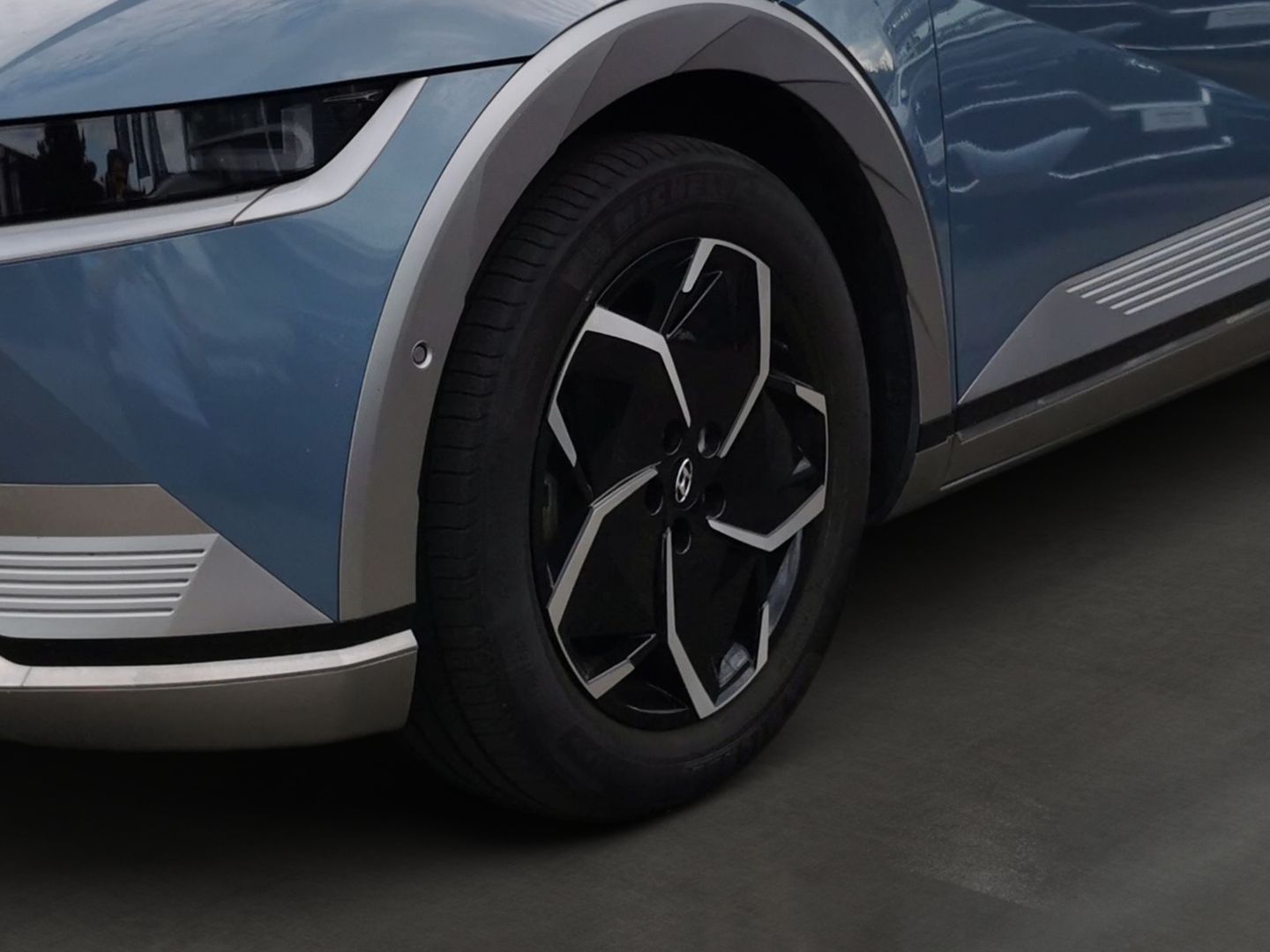 Fahrzeugabbildung Hyundai IONIQ 5 Dynamiq 77kWh Assist-Paket+LED+Park-Pake