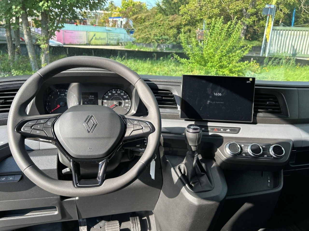 Renault Master - Bild 13