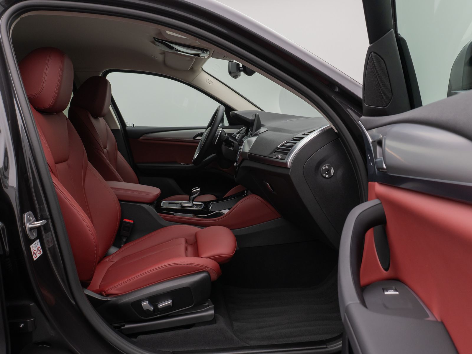 Fahrzeugabbildung BMW X4 xD20d 360°DAB HiFi Fernlichtassist AHK Sport