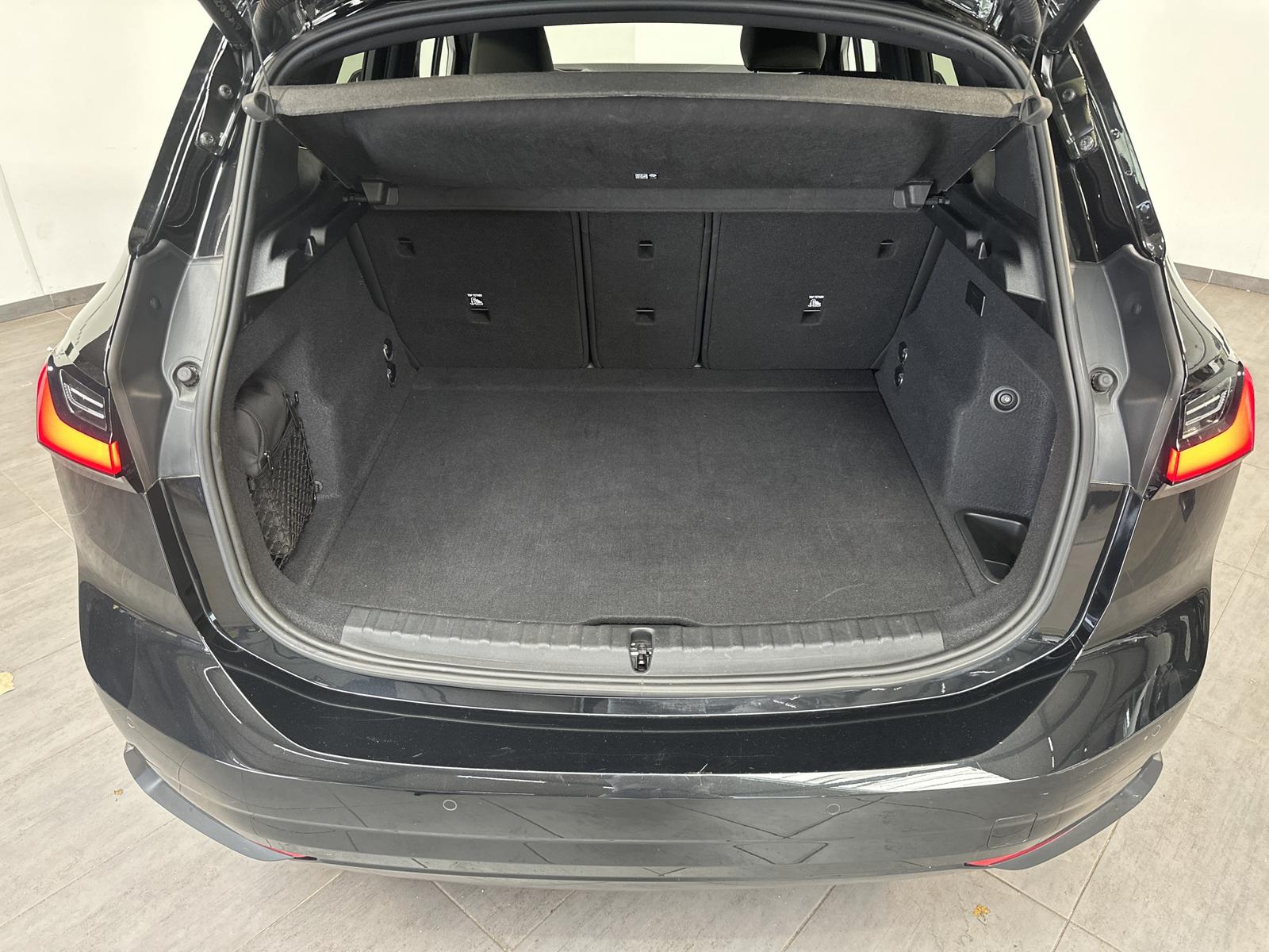 BMW 230 Active Tourer e xDrive NAV+LED+AHK+360°