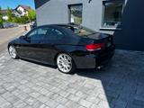 BMW 3 Coupe 325i Automatik/Navi/M-Paket 1.Hand - BMW aus 2009: Coupé