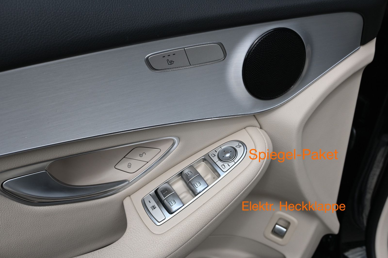 Fahrzeugabbildung Mercedes-Benz GLC 300 d 4MATIC °ACC°PANORAMA°STANDHEIZ°360°KAM