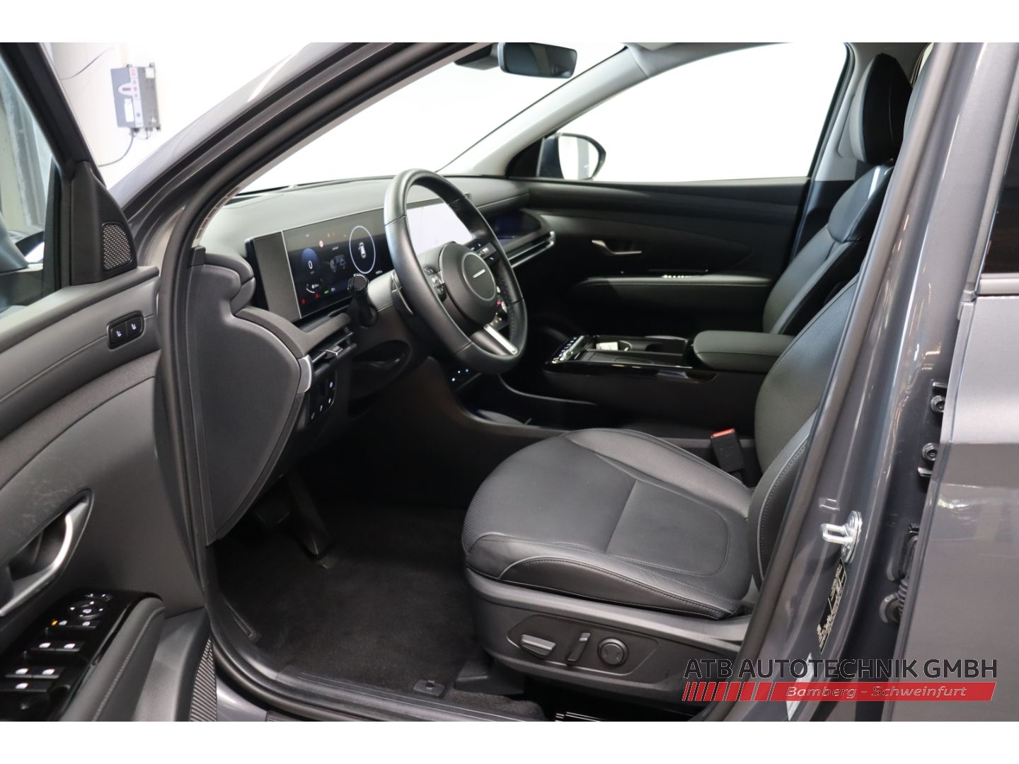 Fahrzeugabbildung Hyundai Tucson Prime 1.6 T-GDI PHEV 4WD SOH 98,7%  HUD N