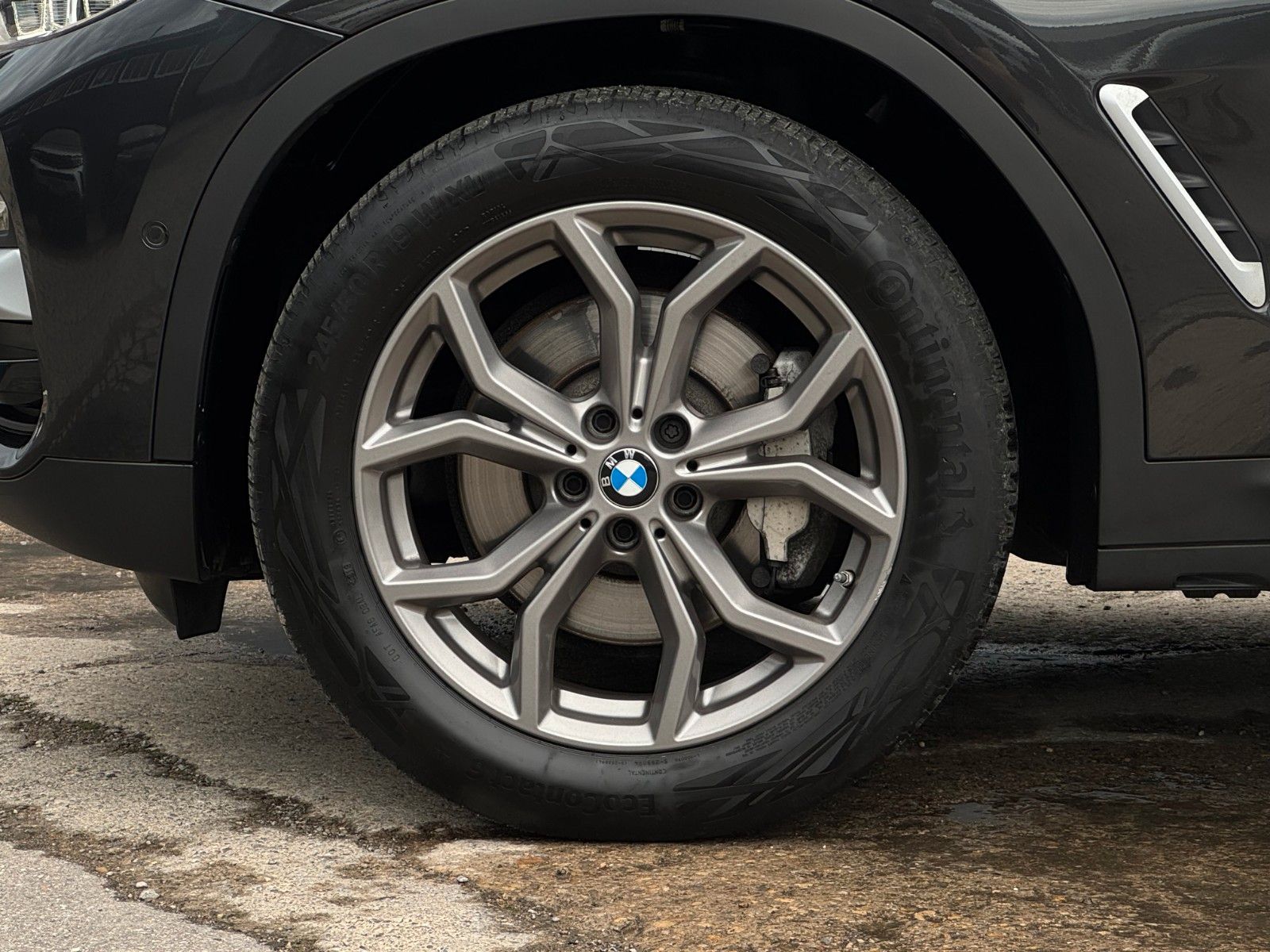 Fahrzeugabbildung BMW X3 xDrive 30d xLine Akustik StHzg. ACC HuD 360°