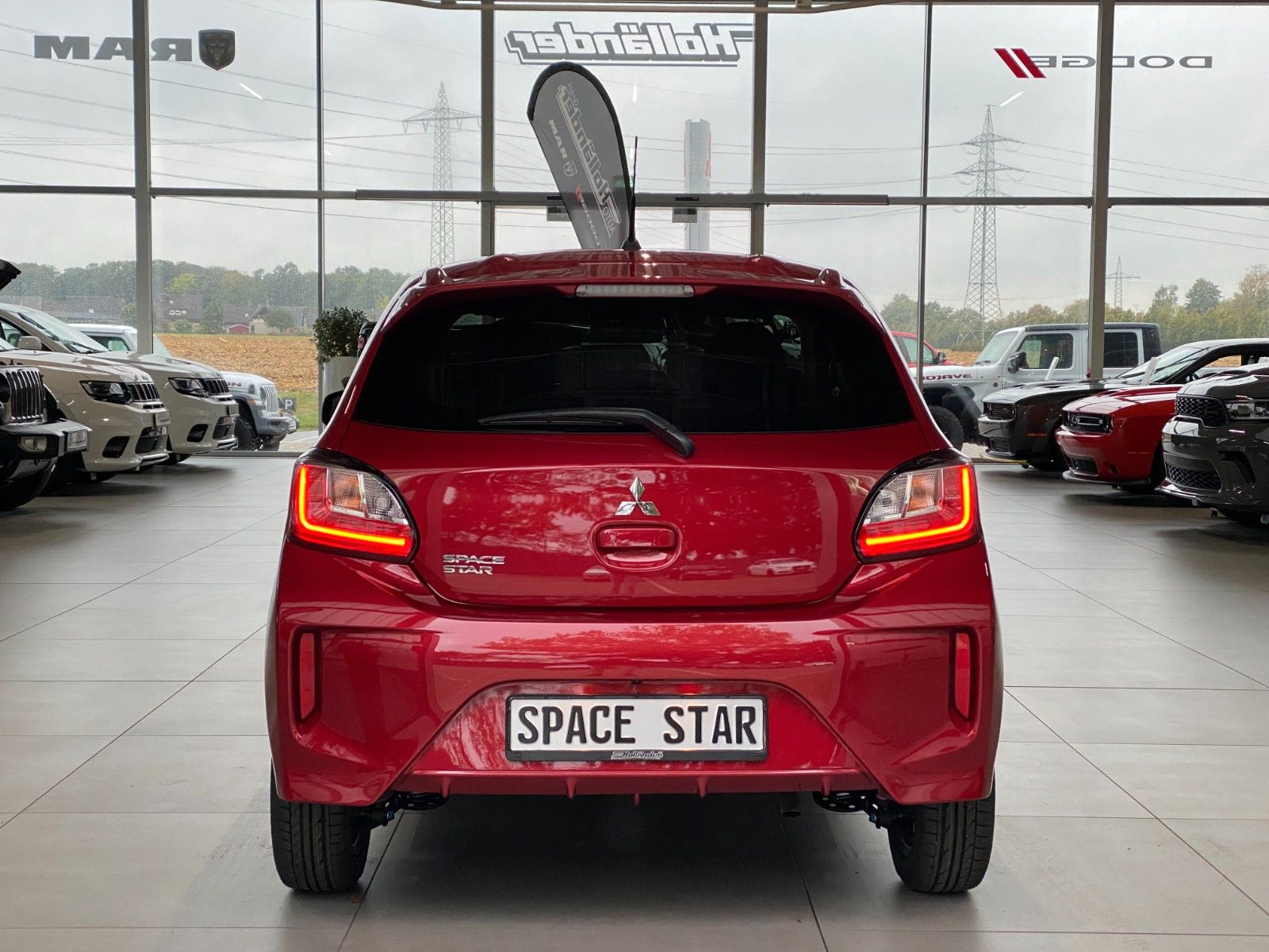 Fahrzeugabbildung Mitsubishi Space Star 1,2 Select Plus + Kamera Tempomat Top
