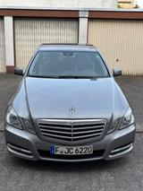 Mercedes-Benz E 220 CDI BlueEFFICIENCY ELEGANCE ELEGANCE  - Mercedes-Benz E 220 aus 2012 mit Diesel-Antrieb: Limousine