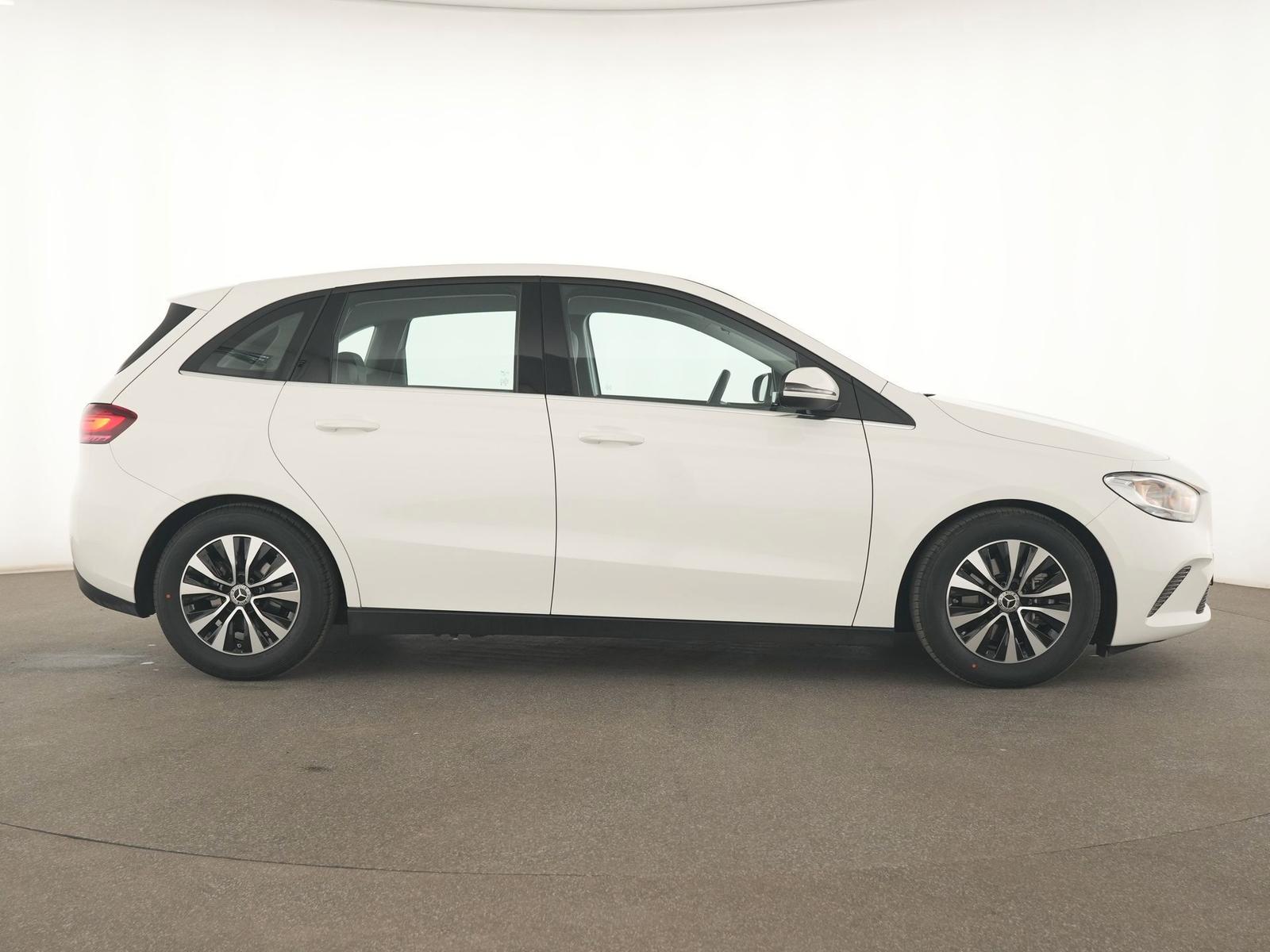 Mercedes-Benz B 180 Kamera|Navi|Tempomat|Thermatic|Kessy|USB