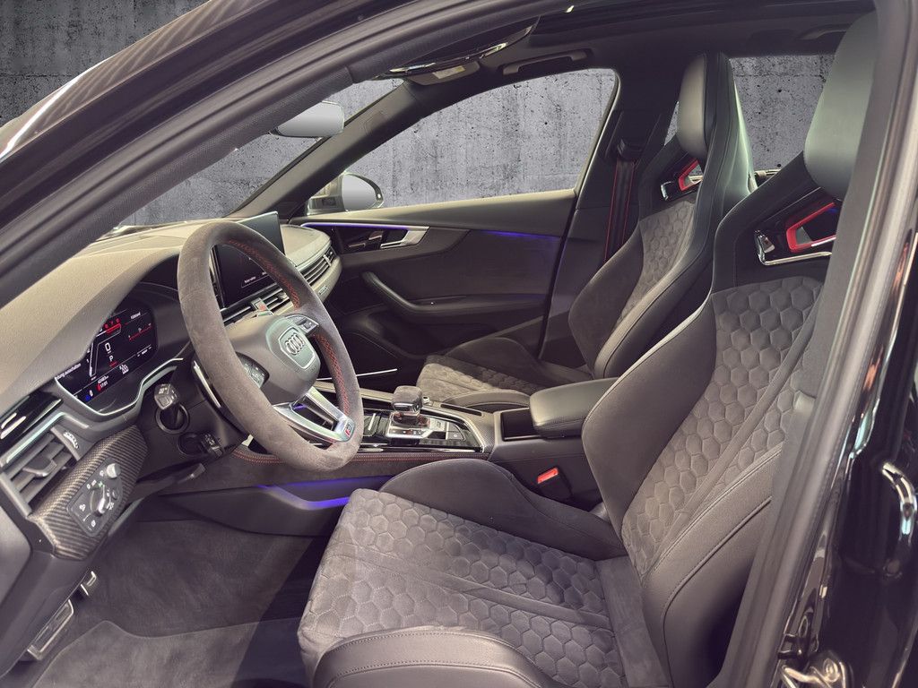 Audi RS4 - Bild 10
