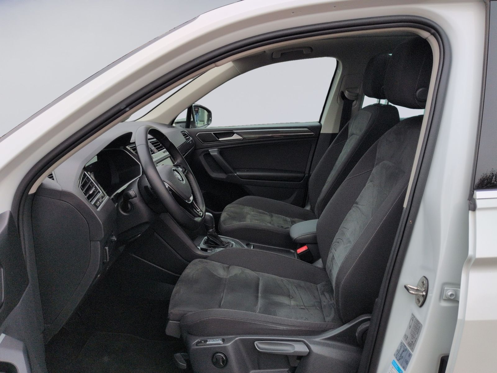 Tiguan 2.0 TDI DSG Highline AHK+PANO+HEAD-UP