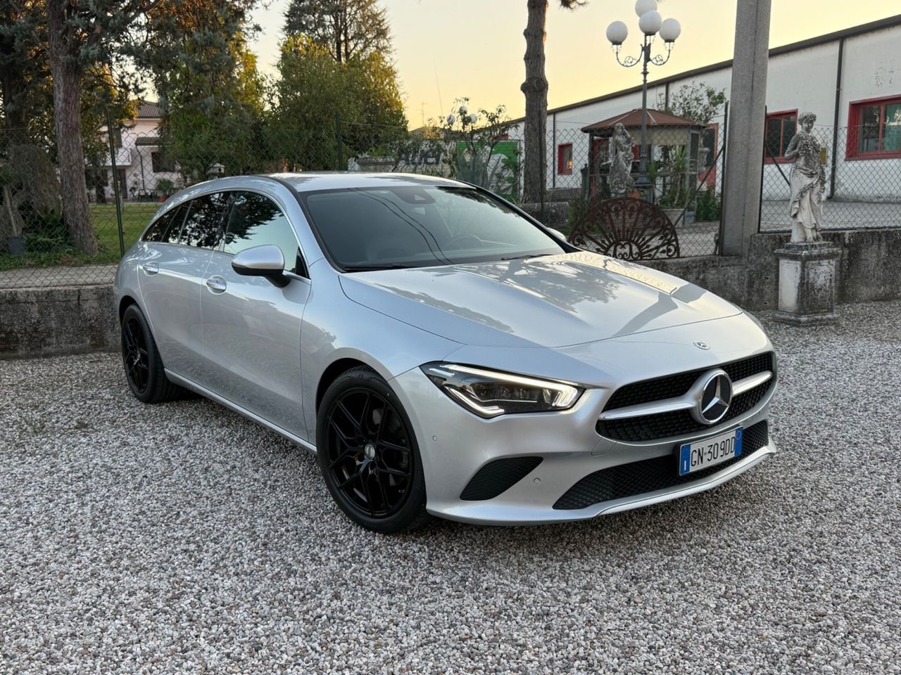 Mercedes-Benz Mercedes-benz CLA 180 d Automatic Shooting Brake imagem 3