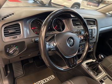 Volkswagen Golf 7 Lounge 4Motion *AHK*ACC*NAVI*KAM*STNDHZ*