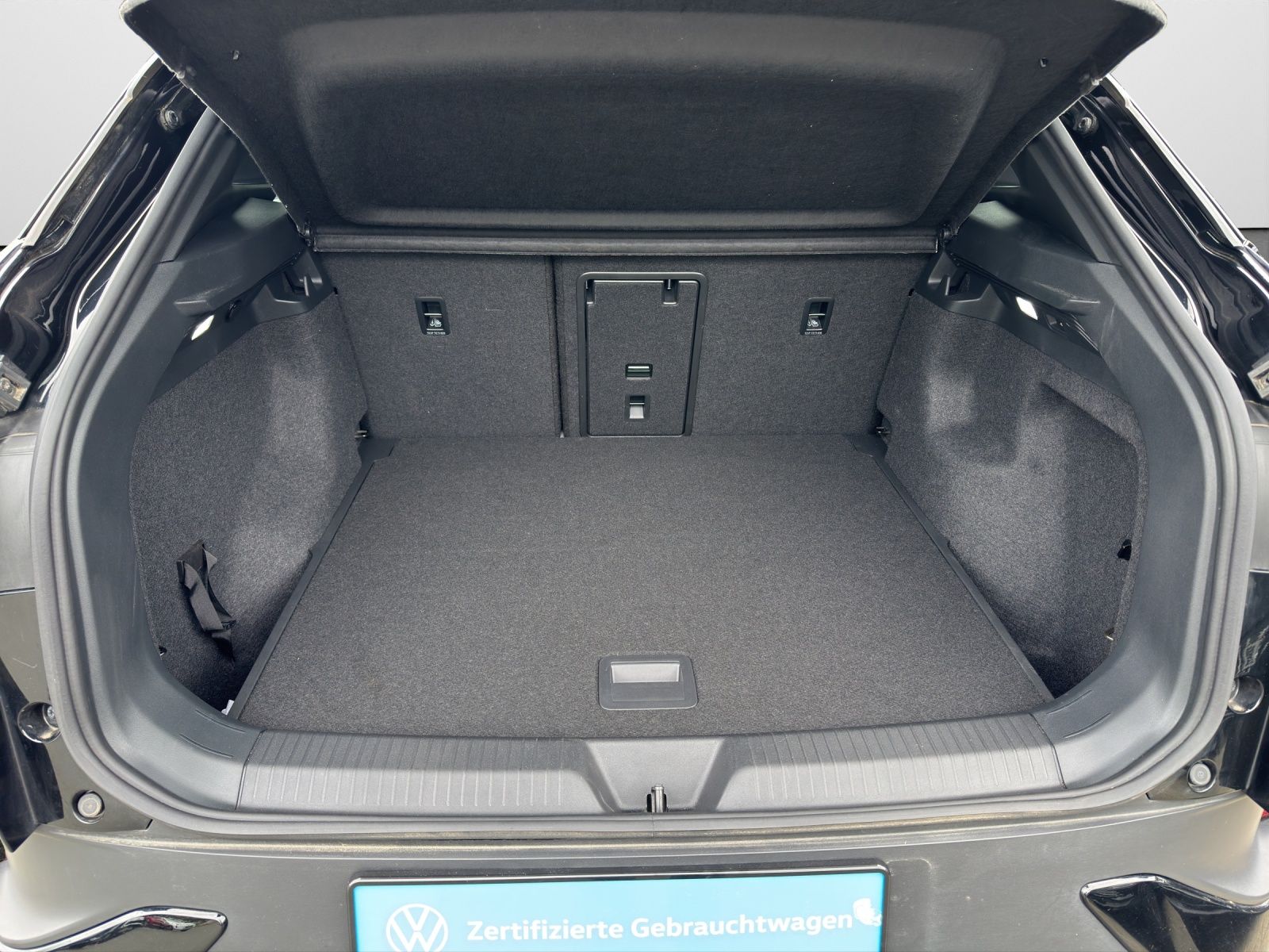 Volkswagen ID.4 GTX 4M 250 kW mit Infotainment-Paket Head foto 13