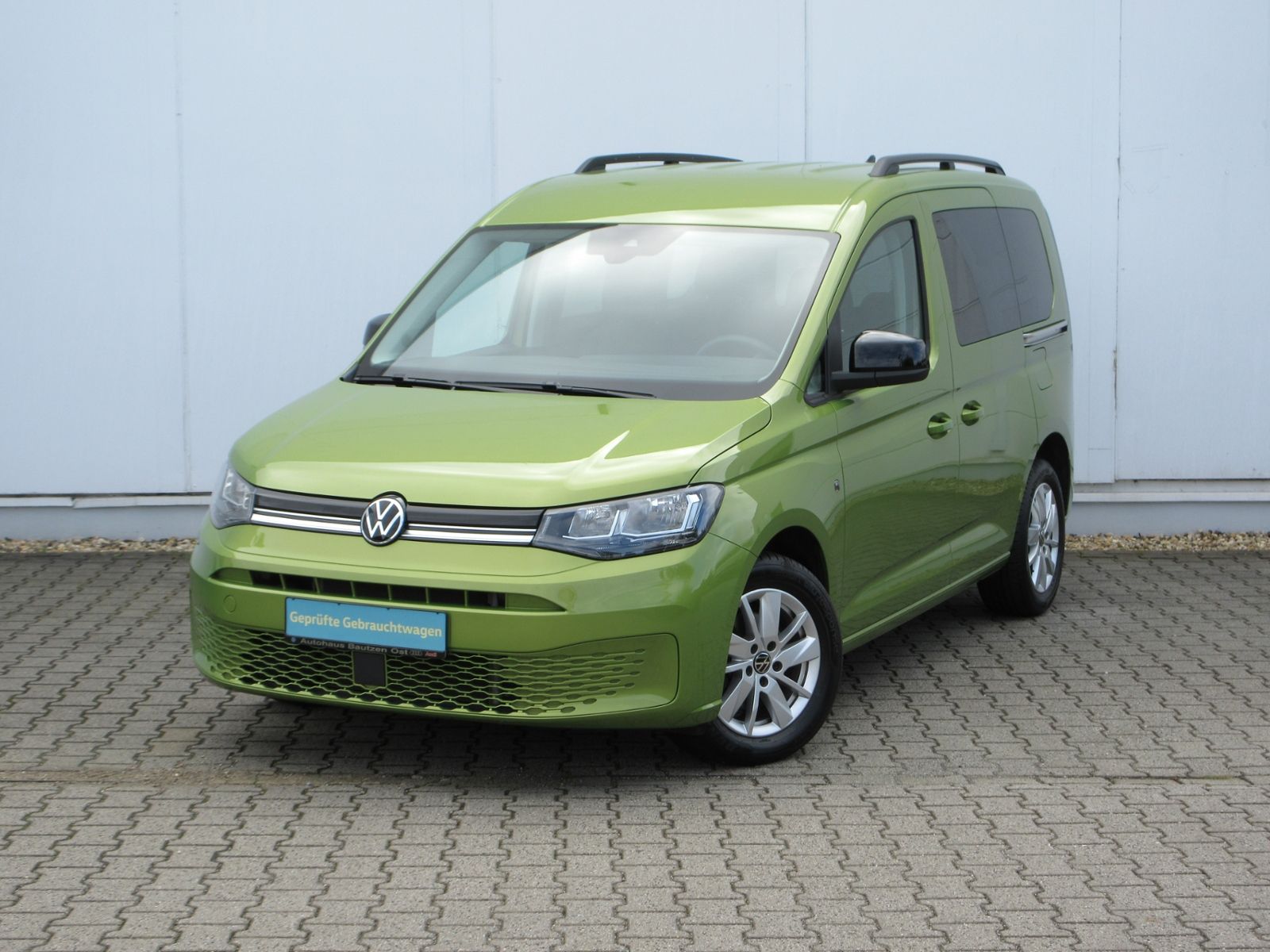 Caddy 2.0 TDI Life 5-SITZER/AHK/LED/16-ZOLL/APP-