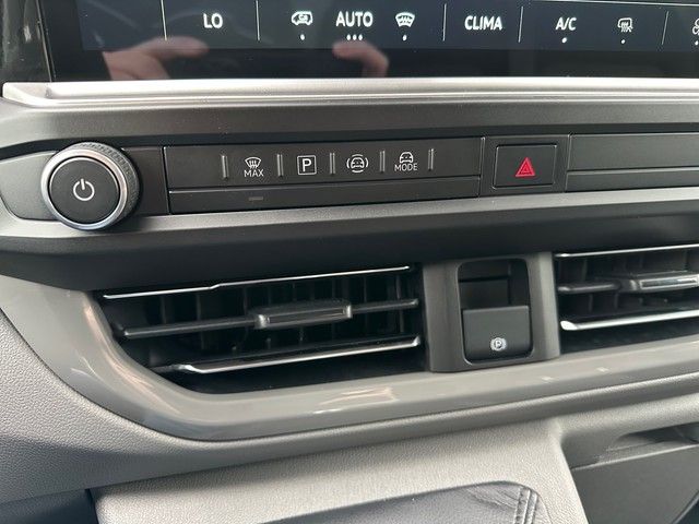 Fahrzeugabbildung Volkswagen Transporter Kasten T7 2.0 TDI LR+ACC+LED+KLIMA++