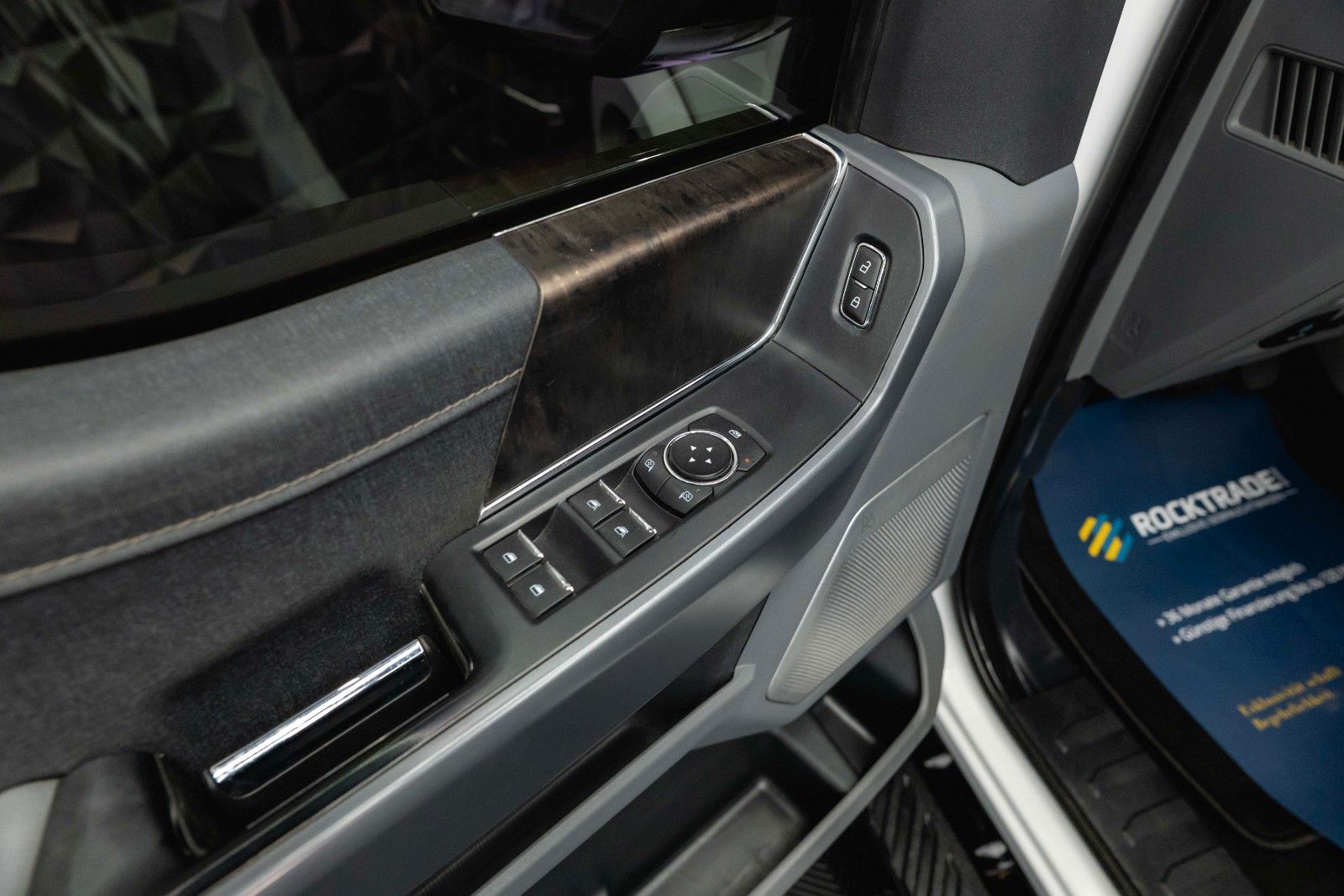 Fahrzeugabbildung Ford F150 5.0 V8 4x4 LARIAT RAPTOR SupCrew *360*B&O*