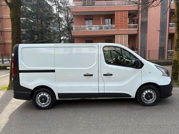 Renault Trafic - 6