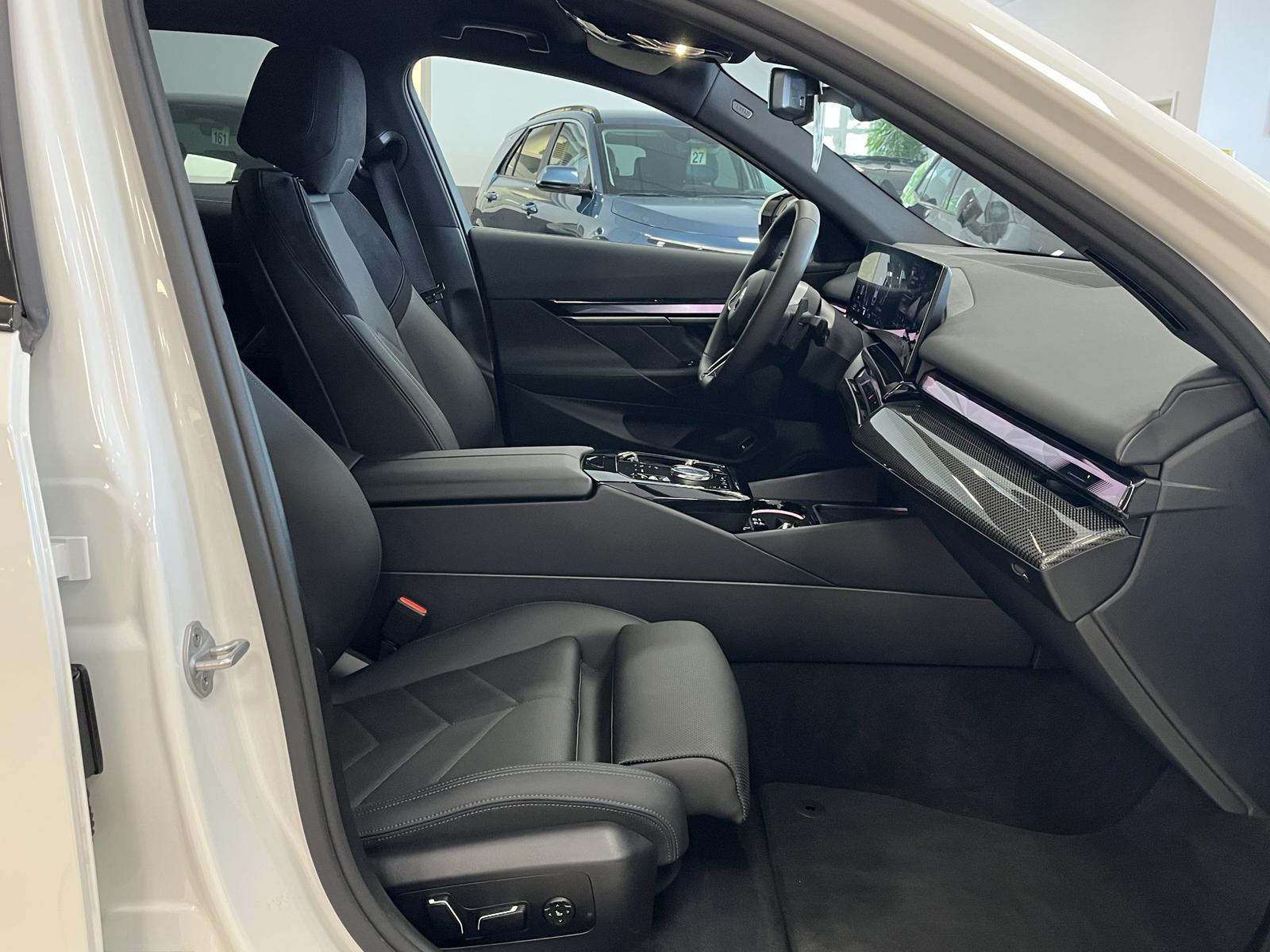 BMW 530 e M Sport*AHK*Leder*R-Cam*Harman-Kardon*ACC*