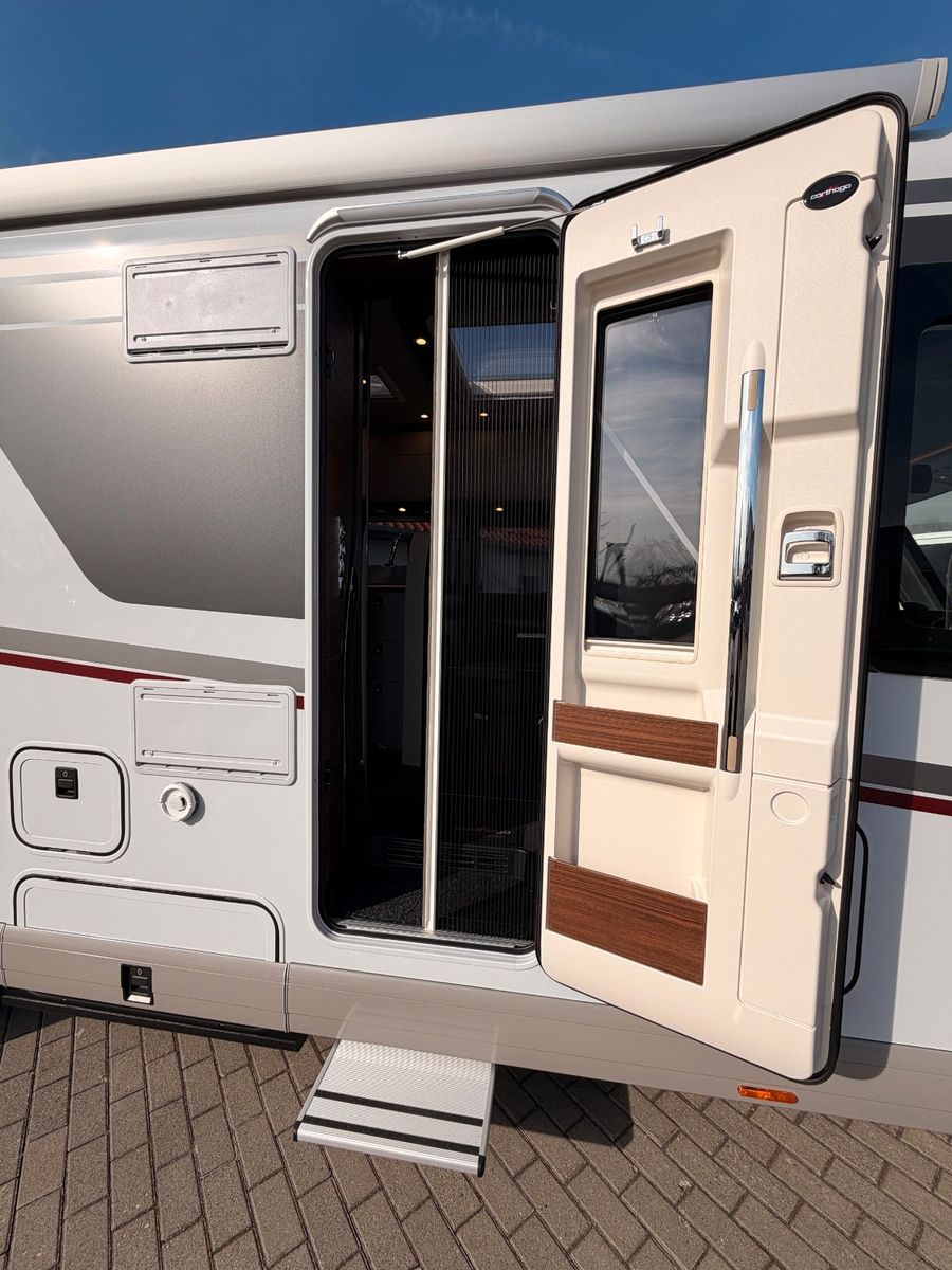 Fahrzeugabbildung Carthago chic c-line 5.0 QB L Queensbett Cortina