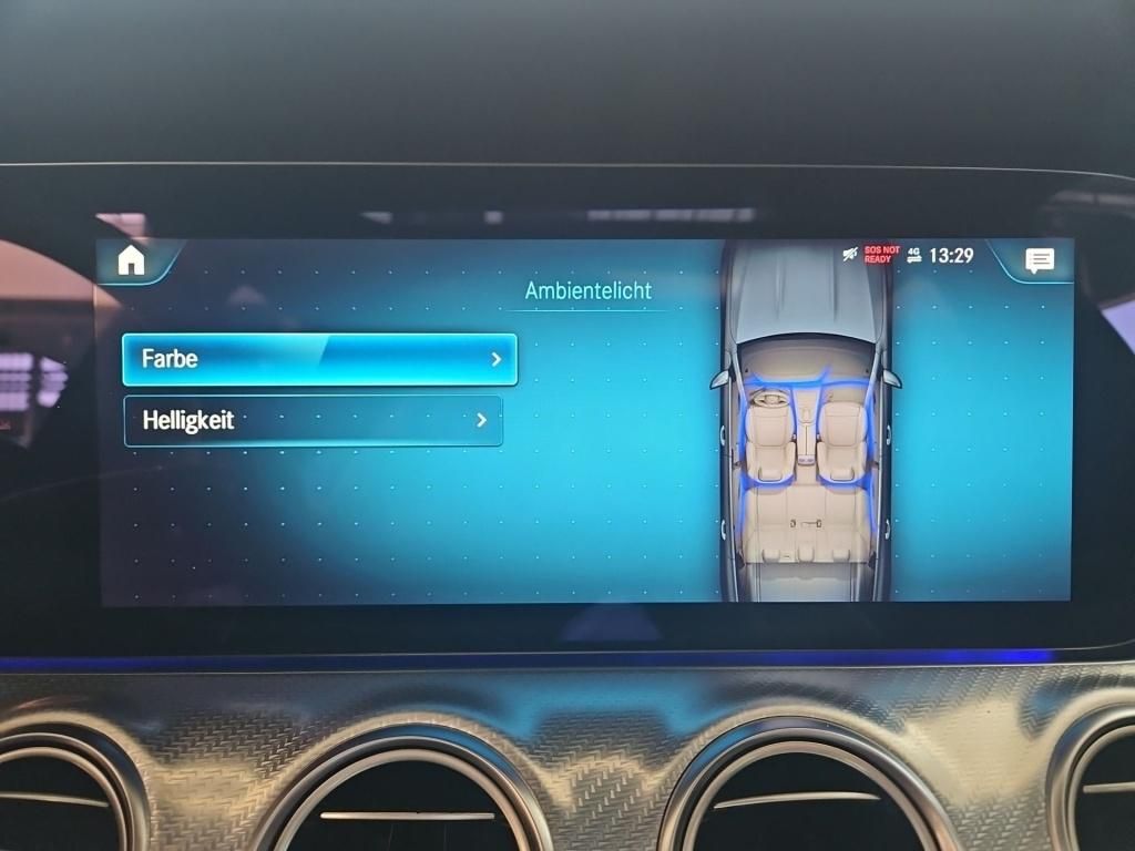 Fahrzeugabbildung Mercedes-Benz E 220 d T Avantg. Pano Standhzg. 360° Burmester