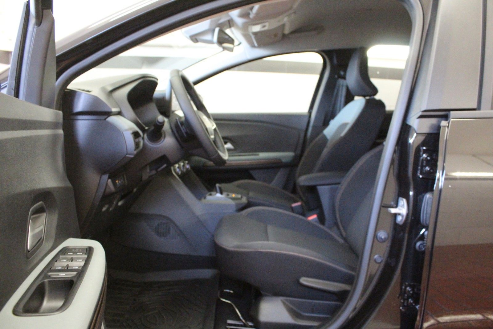 Fahrzeugabbildung Dacia Jogger Eco-G 120 Extreme 5 Sitzer  Winterp.*