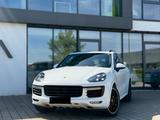 Porsche Cayenne GTS * Pano * 21Zoll * Voll - Porsche Cayenne in Karlsruhe