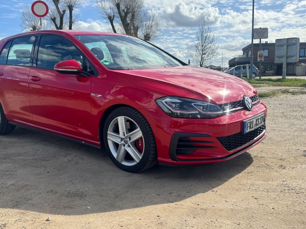 Image of Volkswagen Golf