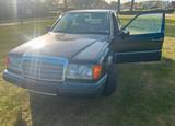 Mercedes-Benz Mercedes Benz W 124 250D Turbo Oldtimer - Mercedes-Benz 250 mit Diesel-Antrieb: W124