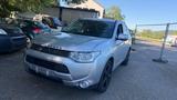 Mitsubishi Outlander 2.0 MIVEC Plus ClearTec 4WD CVT - Mitsubishi Outlander Plus mit Benzin-Antrieb