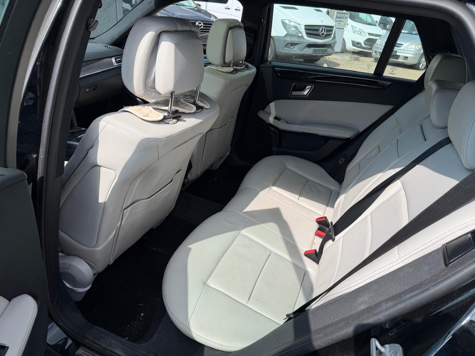Mercedes-Benz E250 2015 — photo 14