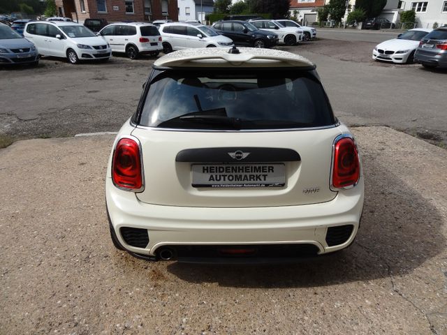 Fahrzeugabbildung MINI ONE Mini. One/JWC/Kam/Navi/Leder/
