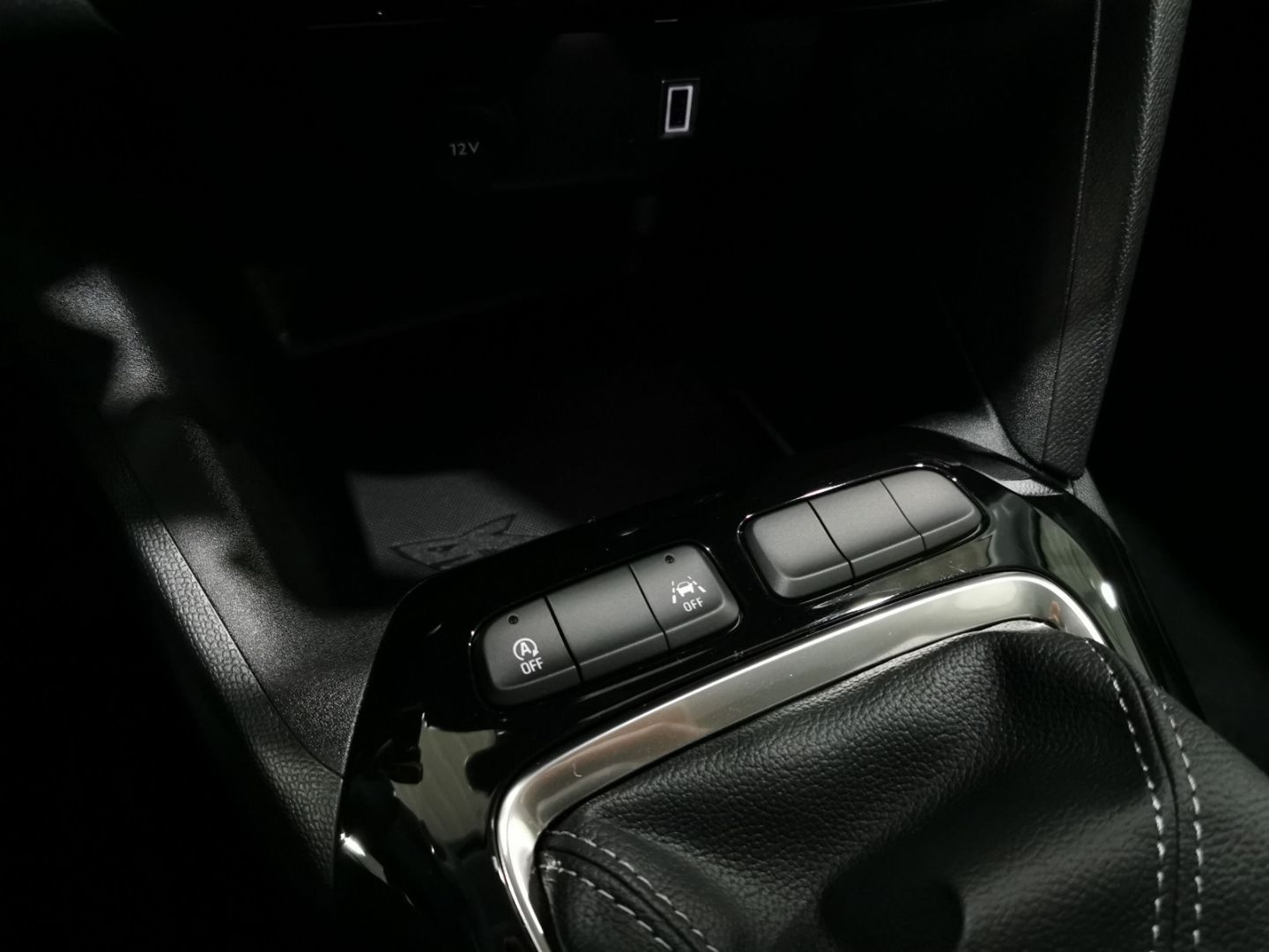 Fahrzeugabbildung Opel Corsa Edition mit Sonderzins 3,99%