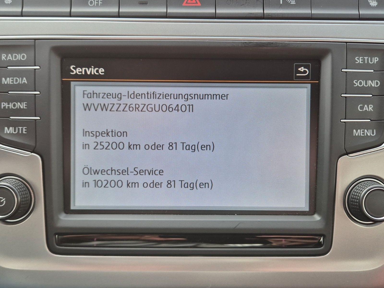 Fahrzeugabbildung Volkswagen POLO CROSS 1.2 TSI MFL ALLWETT BLUETOOTH 1.HAND