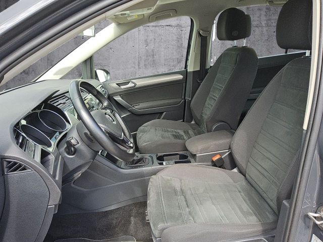Touran 1.6TDI Aut. Comfortline AHK Navi ACC