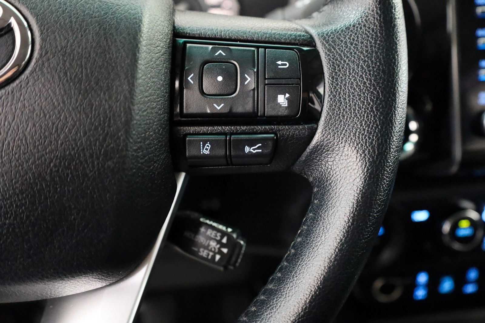 Fahrzeugabbildung Toyota Hilux 2.8 Executive 4x4,LED,Navi,Kamera,Hardtop