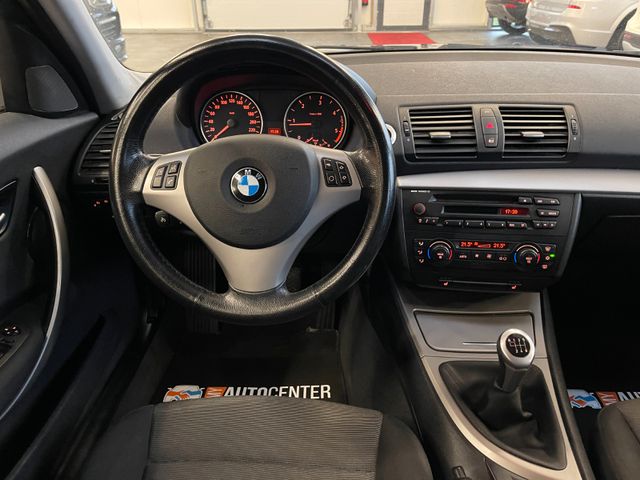 BMW 120 Baureihe 1 Lim. *TEMPOMAT*SZHZ*AHK*KLIMA*PDC