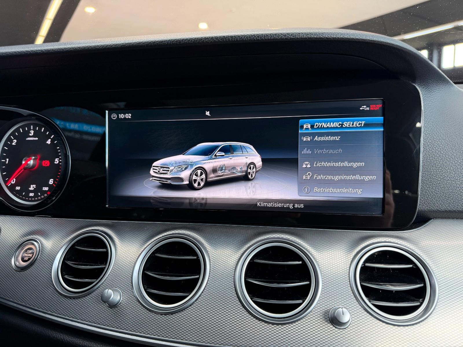 Mercedes-Benz E220d4Matic T9G-TRONIC+Burmester+ACC+LED+Rückfk.