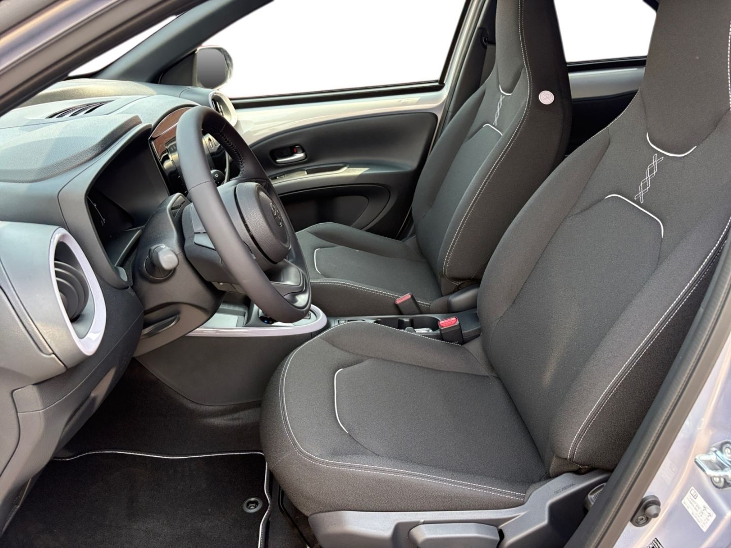 Toyota Aygo (X) - Bild 8