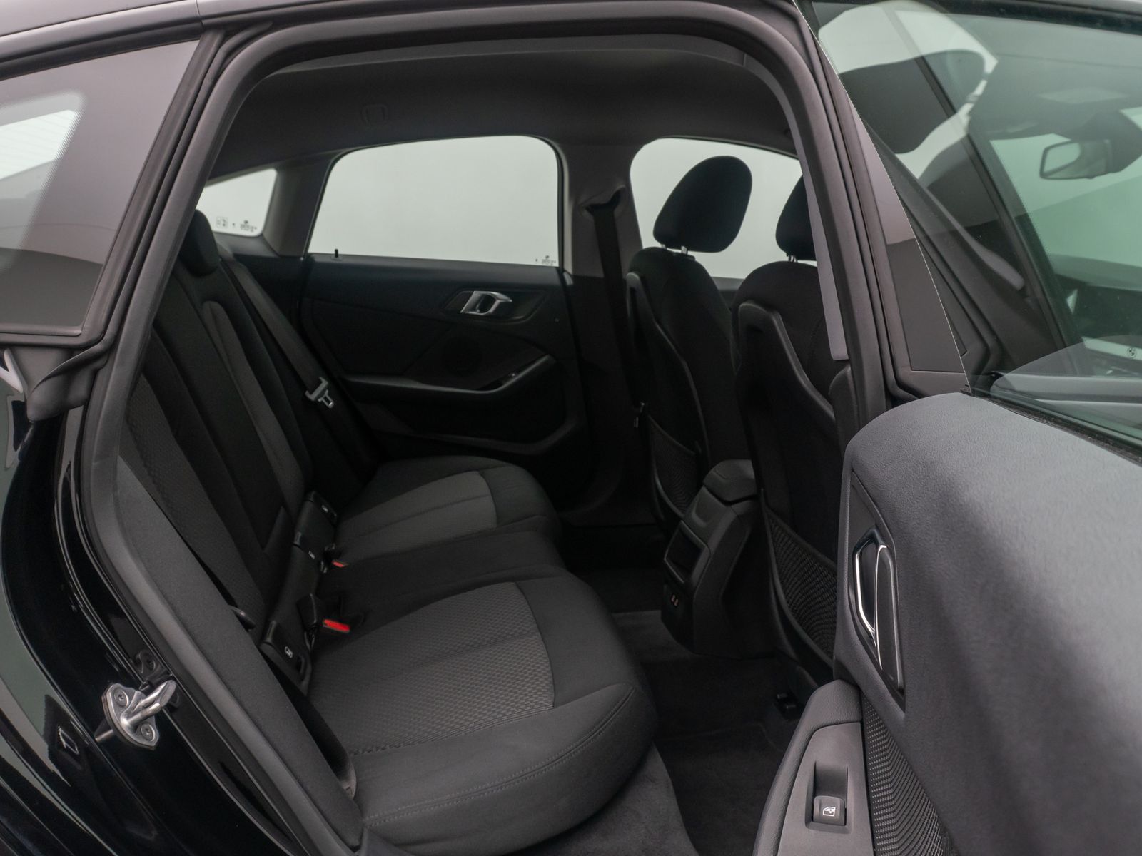 Fahrzeugabbildung BMW 218i Gran Coup&eacute; DAB PDC LED Geschwindigkeitsreg