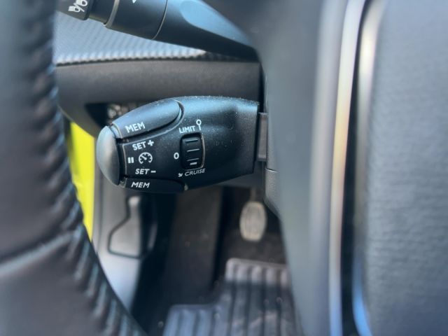 Foto Nummer 13: PEUGEOT 208