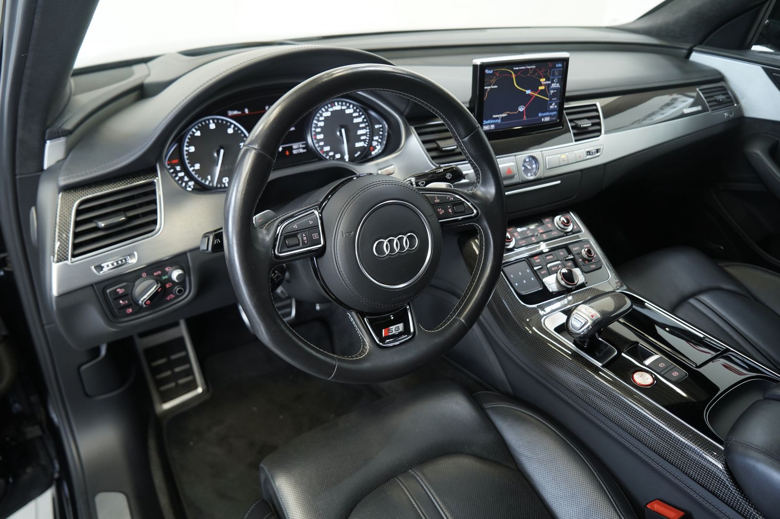 Audi S8