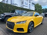 Audi TT Coupe TTS Coupe 2.0 TFSI quattro - mit Benzin-Antrieb: Coupe, Gelb