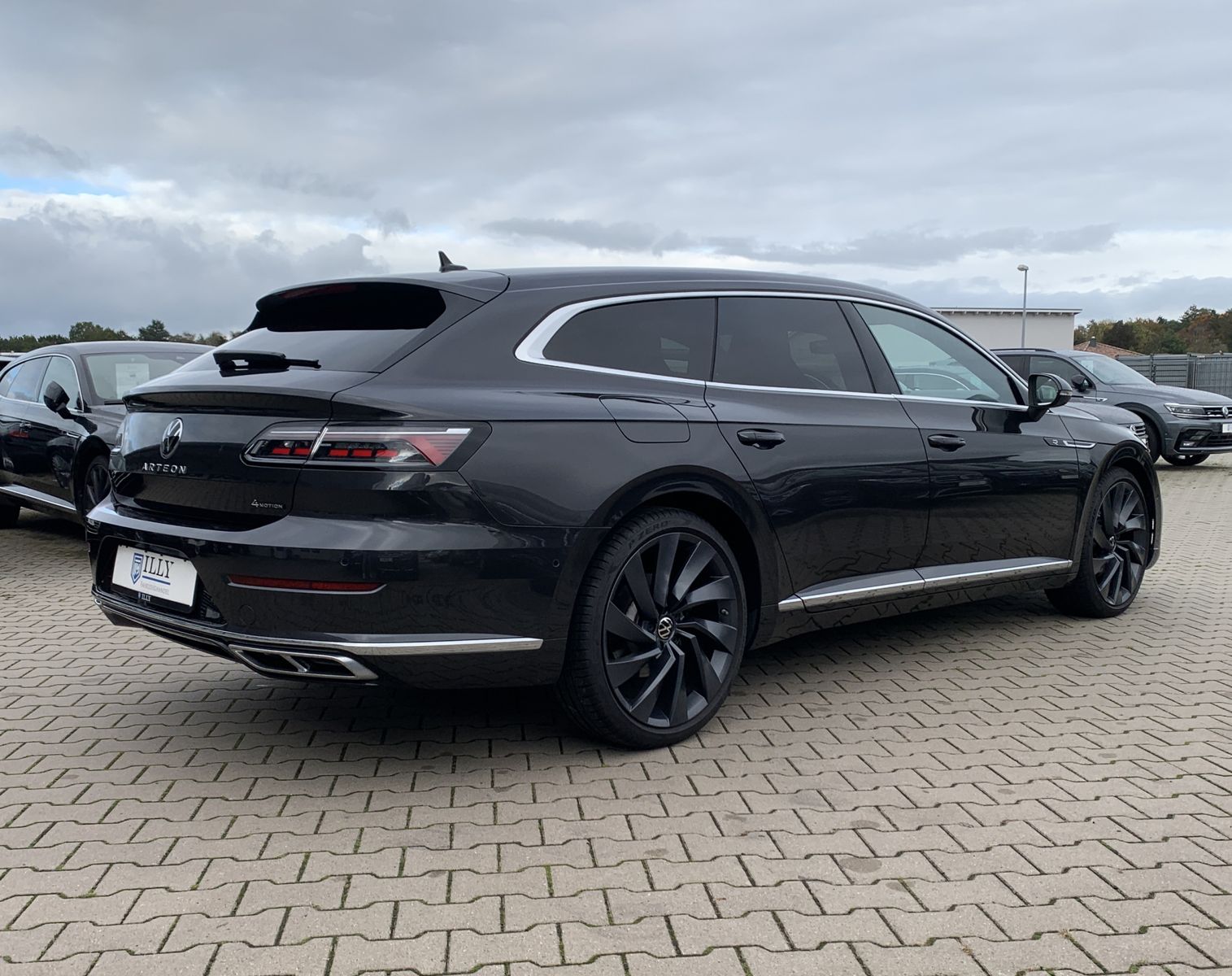 Fahrzeugabbildung Volkswagen Arteon Shooting Brake 2.0 TDI*R-Line*4Motion*AHK